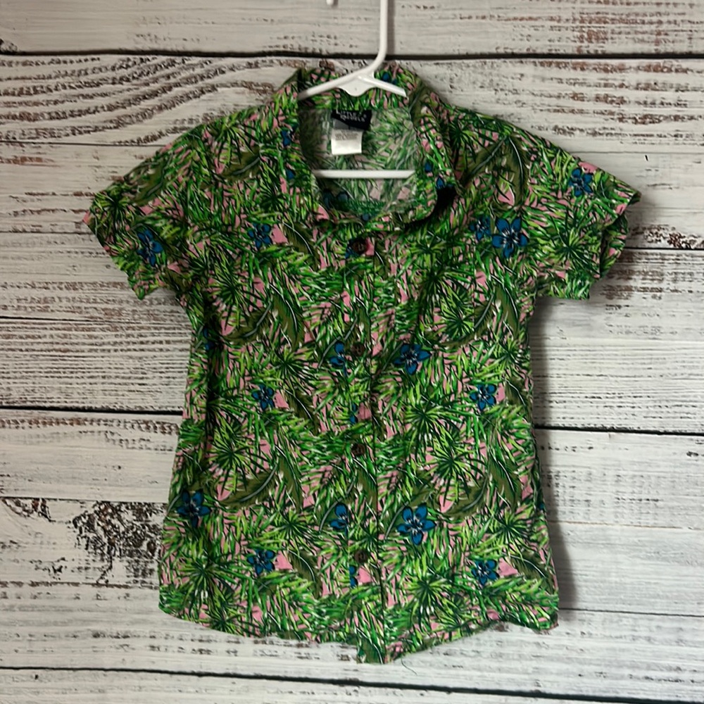 Green button up from little rebels size 5